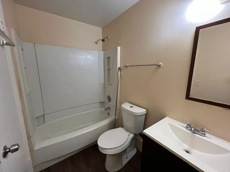 Napiers Cir. — Photo 11