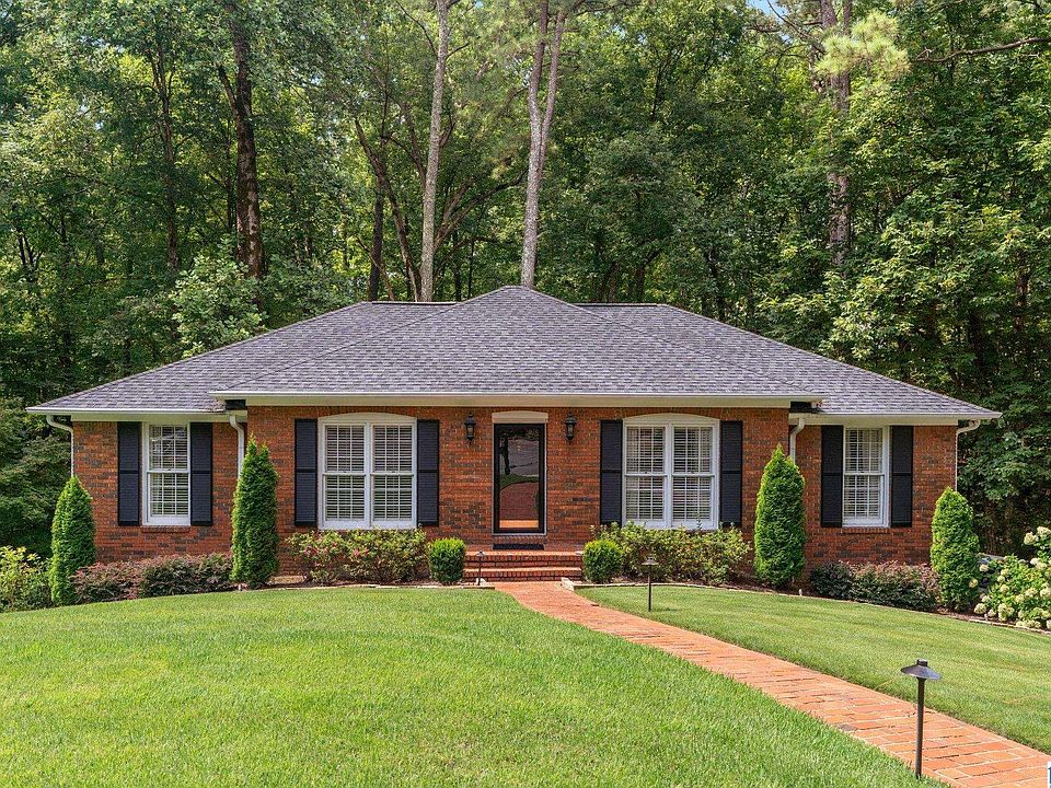 1st image of 745 Bailey Brook Cir
