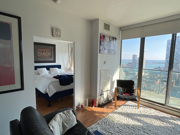 3rd image of 33 Lombard St #3008