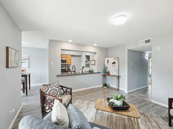 412 Valley Park Dr, Garland, TX 75043