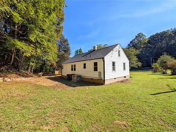 3rd image of 4756 Baux Mountain Rd