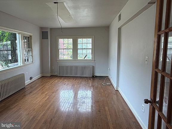 4th image of 2767 Annandale Rd
