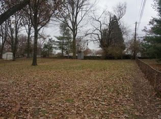 9170 Radiom Dr, Saint Louis, MO 63123