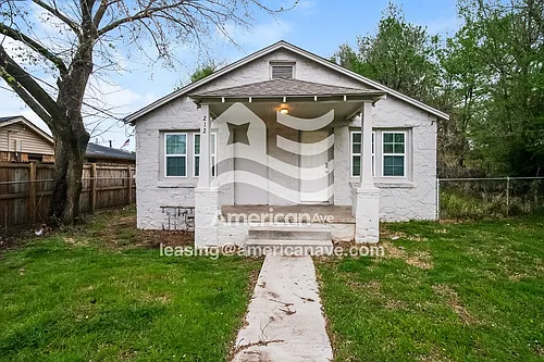 212 N Walnut Ave Photo 1