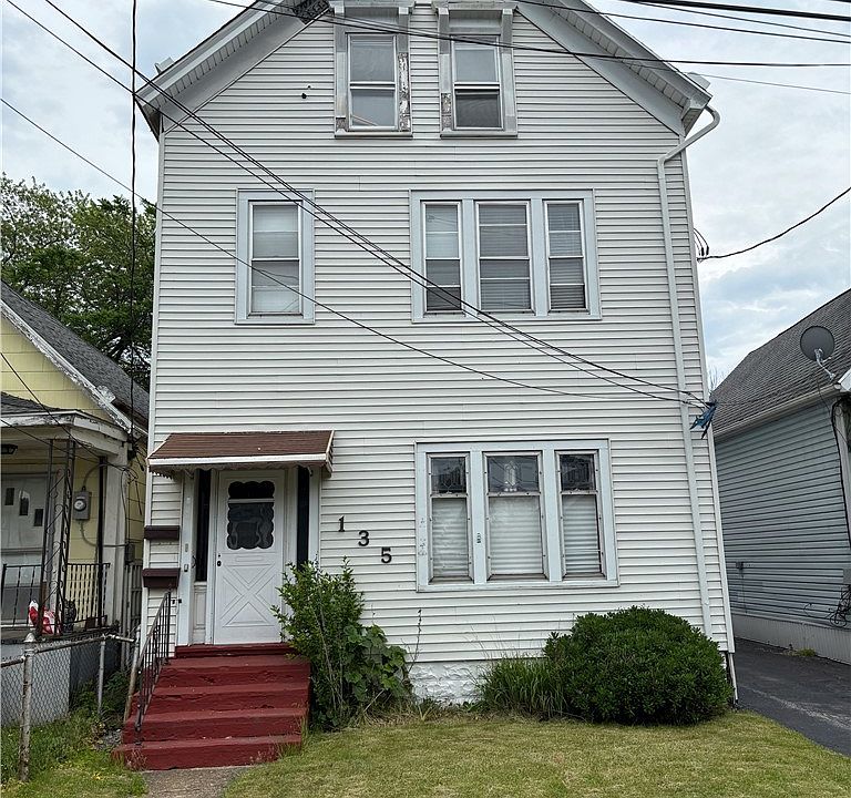 1st image of 135 Tennessee St
