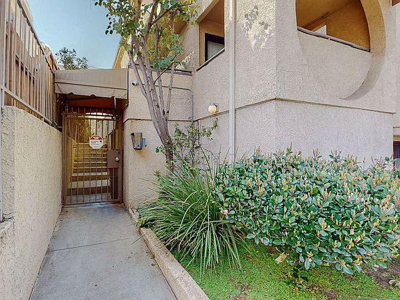 4th image of 2349 S Bentley Ave APT 6