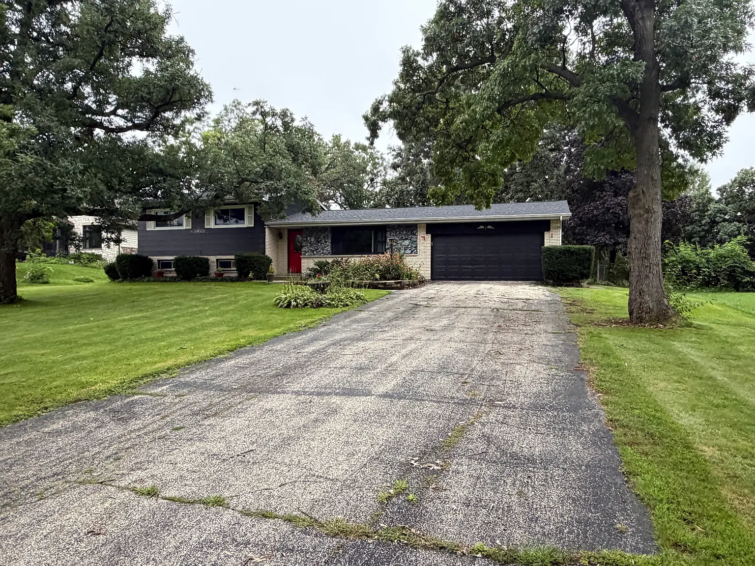 3 bed, 1500 sqft, $3,200 — Photo 1