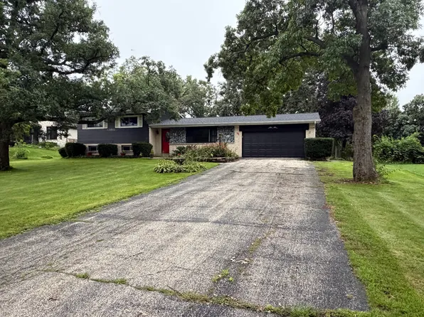 12838 Artesian St, Lemont, IL 60439