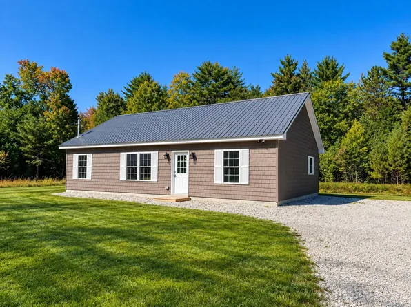 3 Wyatts Way, Oxford, ME 04270