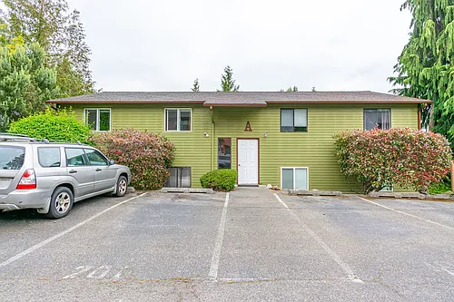690 NW Atalanta Way Photo 1