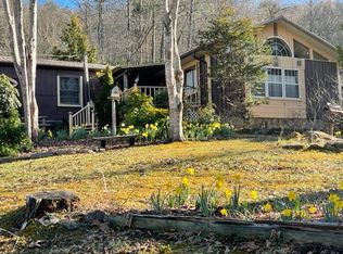 40 Garden Ln, Franklin, NC 28734