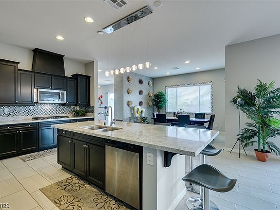 4th image of 5837 Exbury Gardens Ct