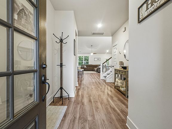 4th image of 2716 Kingfisher Dr