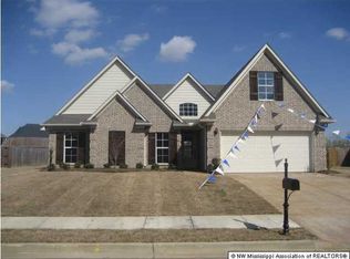 1442 E Lakefront Dr, Hernando, MS 38632