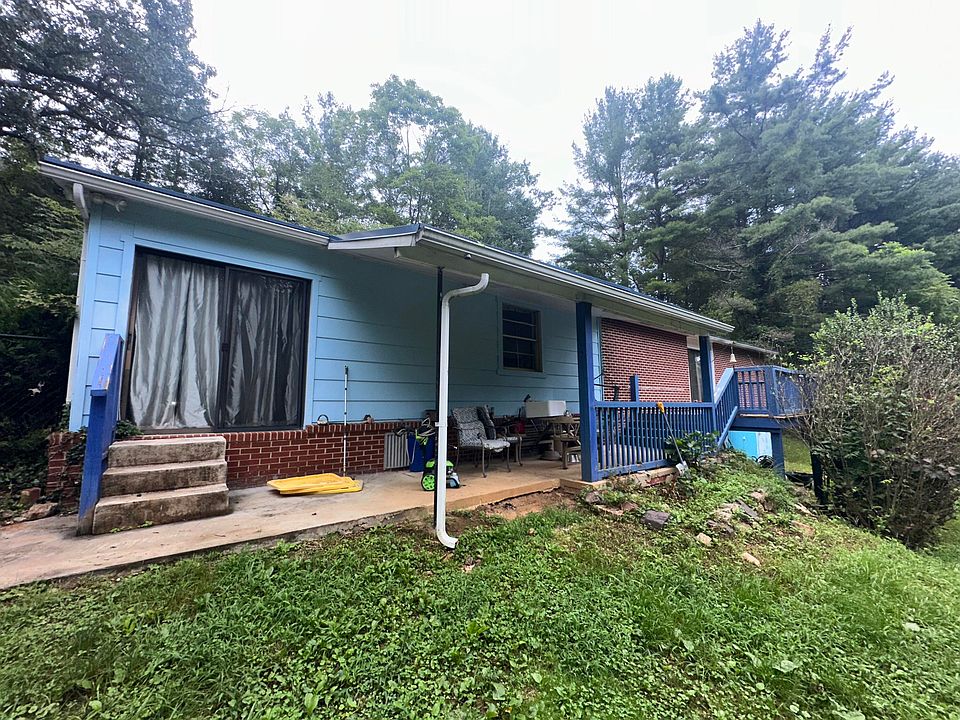 1st image of 796 Piney Mountain Rd