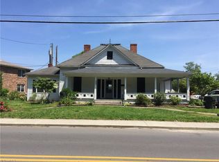 431 Rockford St, Mount Airy, NC 27030