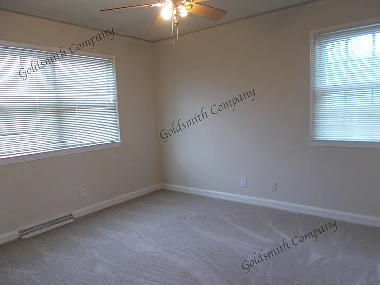 21 Northway Dr — Photo 8
