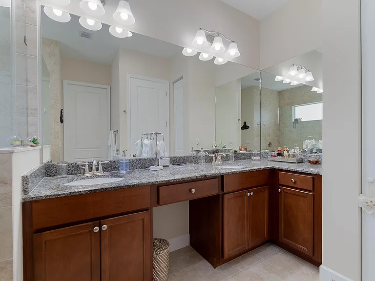 4644 Citron Way — Photo 21