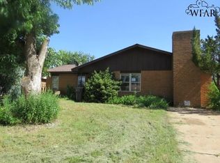 1209 Santa Barbara Dr, Wichita Falls, TX 76302