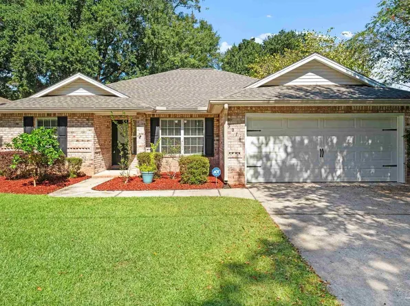 5016 Patterson Ln, Pace, FL 32571