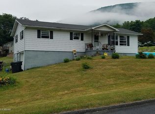 21 Charlyn Acres Dr, North Bend, PA 17760