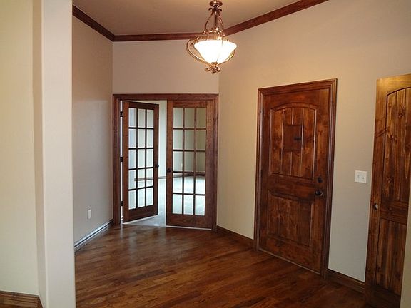 3rd image of 3014 Cypress Mill Ave