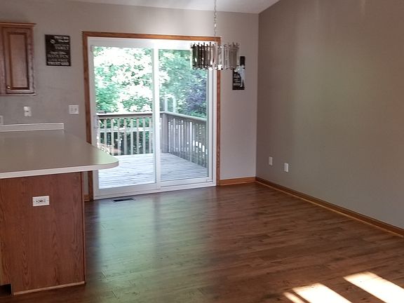 4th image of 11450 Cameron Ave