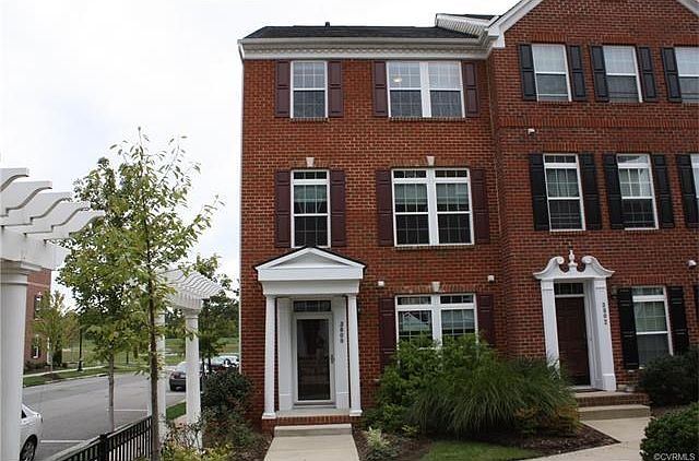 Welcome to 3800 Pumpkin Seed Ln! End unit.