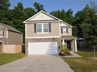 6109 Fazenda Dr, Charlotte, NC 28214