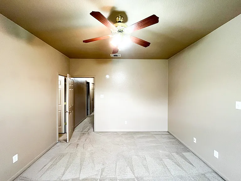 1305 Nicholas Cir #A — Photo 17