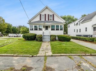 12 Liberty St, Taunton, MA 02780