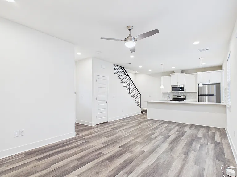 6102 Caddie St #B — Photo 5