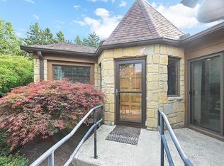 3301 Mansion Way #11, Columbus, OH 43221