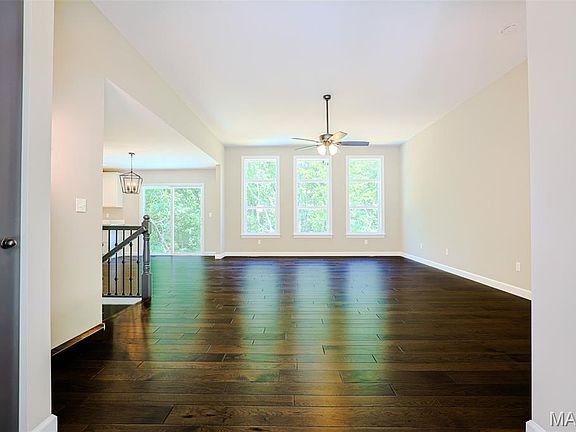 4th image of 417 Westwoods Rd