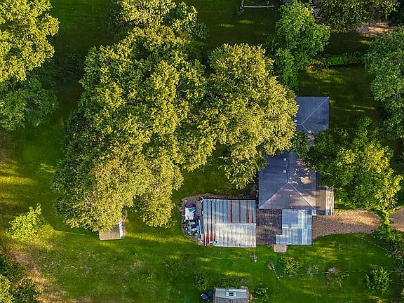 2nd image of 10751 Deer Hill Dr
