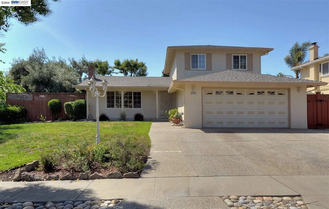 35628 Reymouth Dr photo 1