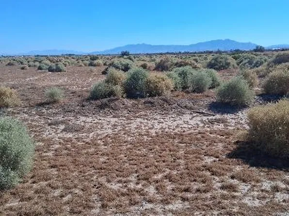 1381 W Cobalt Ln, Pahrump, NV 89060
