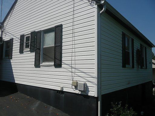4th image of 2222 Belvoir Ave