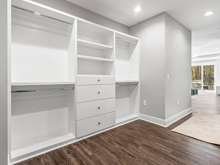 W Northway Ln — Photo 27