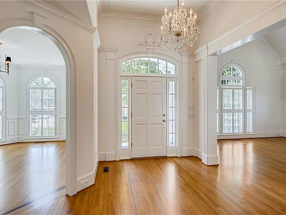 5th image of 4589 Holstein Hill Dr