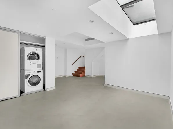 459 West 18th Street image 13 of 22