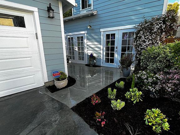 new garage and inlaw suite