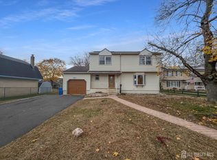 38 Warrenville Rd, Middlesex, NJ 08846