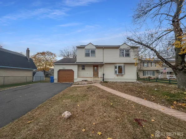 38 Warrenville Rd, Middlesex, NJ 08846