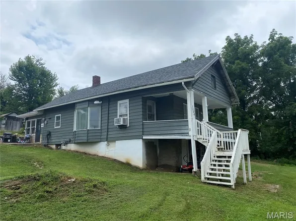 1504 Union St, Hannibal, MO 63401