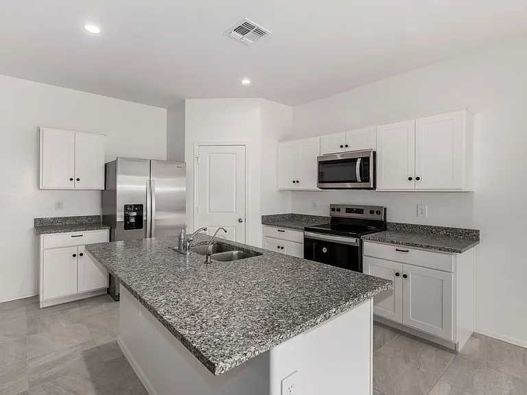103 S Collier Ln — Photo 13