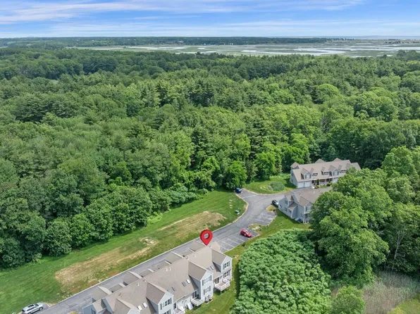 5 Pelton Way #10, Hampton Falls, NH 03844