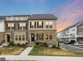 1768 Cottonwood Grove Rd, Dumfries, VA 22026