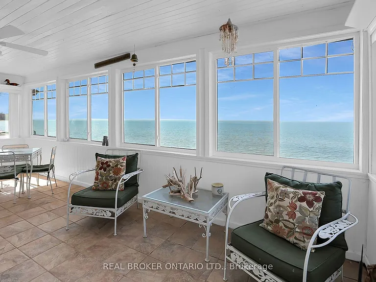 11611 Beach Rd W — Photo 15