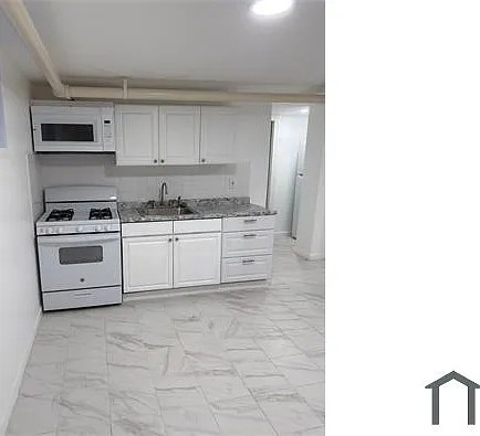1 bed, $2,734 — Photo 4